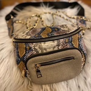 Steve Madden Fanny pack